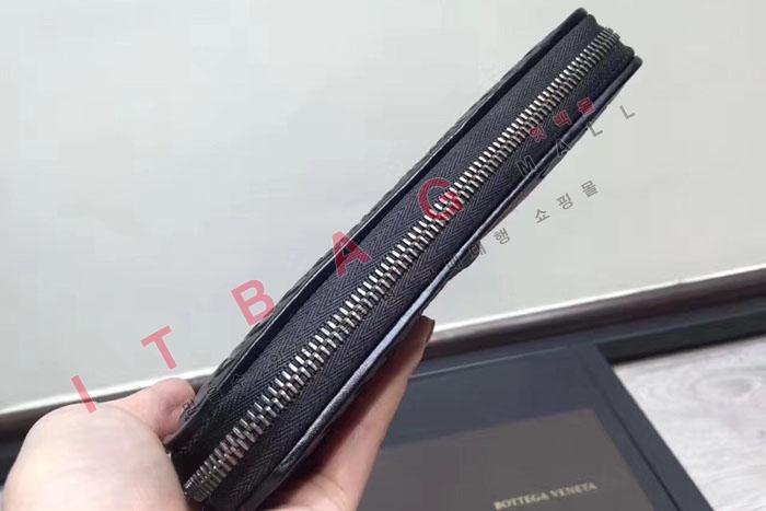 װ    SF8004