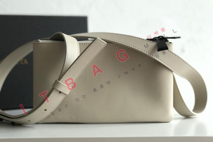 װ ޽   SF10015-1 