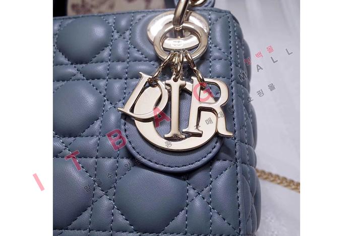  ü ̴  ̵ A8221-5