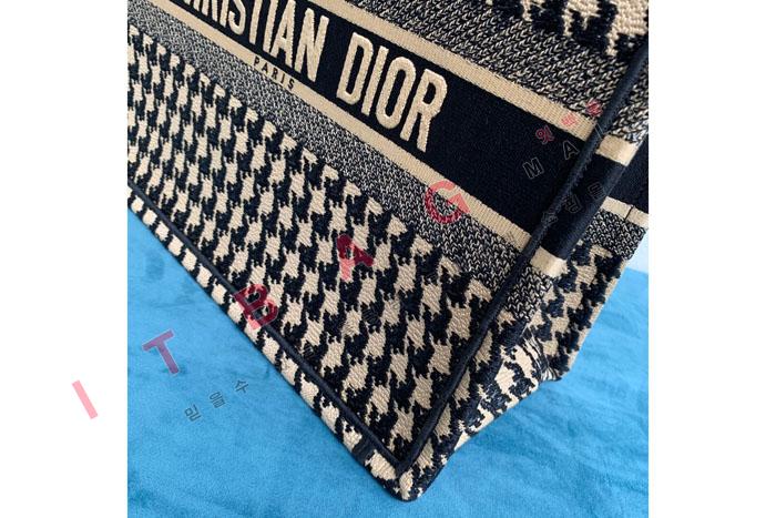    Ʈ  DR90065 