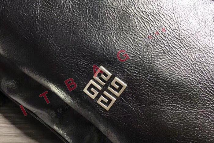  Ұ  GY0161