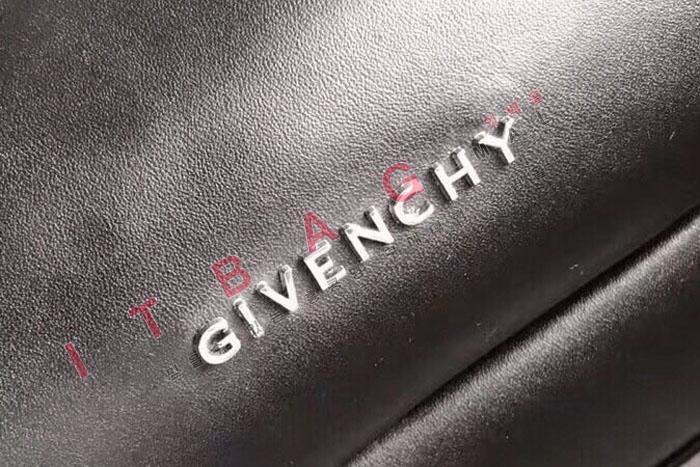  Ұ  GY0162