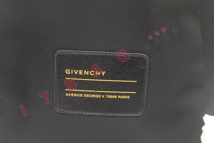  Ұ  GY0165