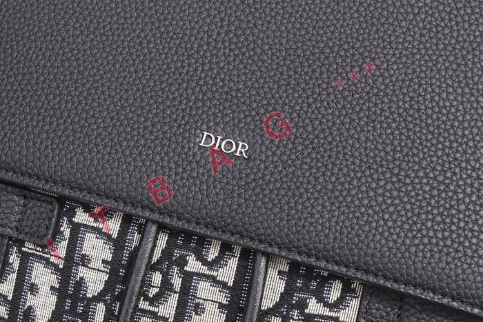  ũ   DR90068 