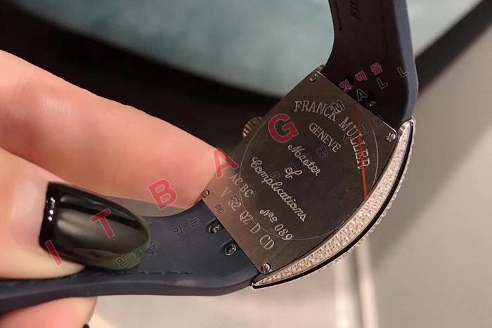 ũ ķ    FM85589 ()