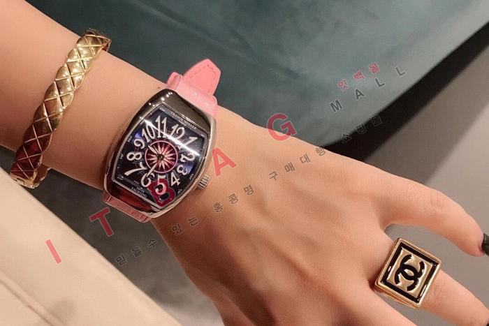 ũ ķ    FM85589-1 ()