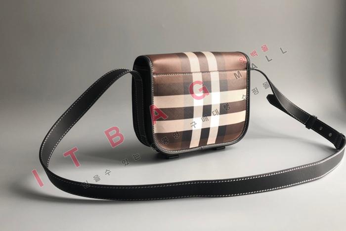  ޽  BU70131   