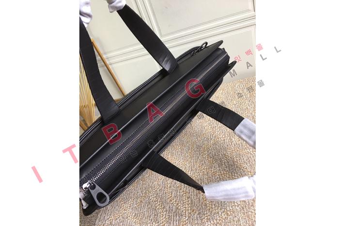 װ     SF100590
