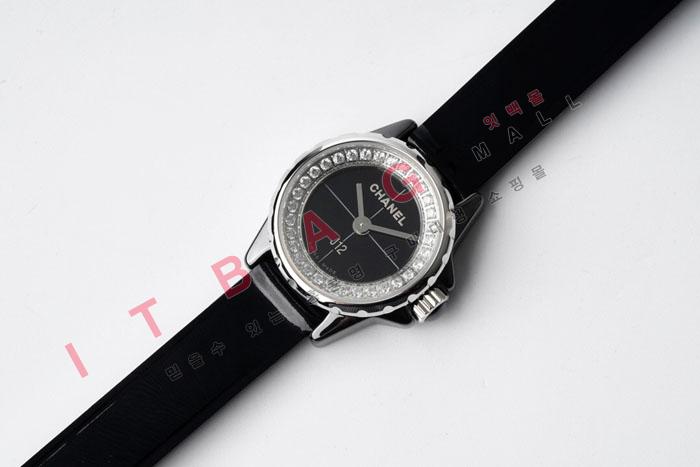   Ϻ  EL1354  ()