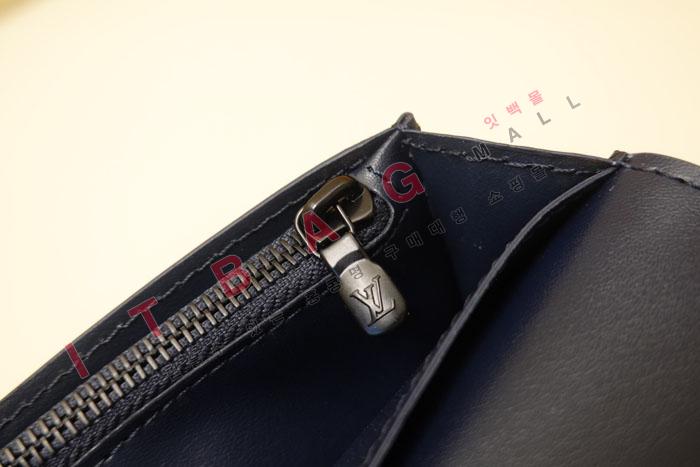 ̺ ¥     M66540-7