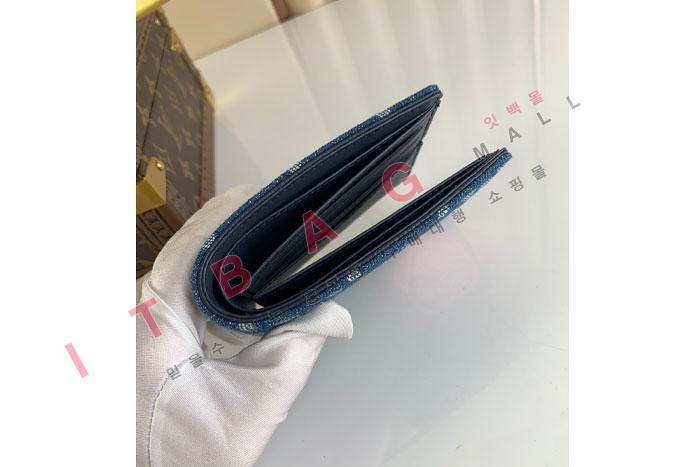 ̺     M81020-1