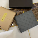 װ   SF8058