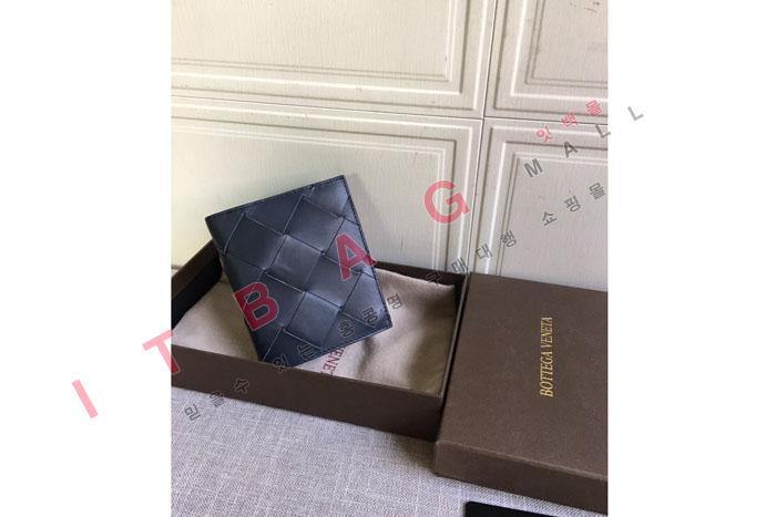 װ   SF8068