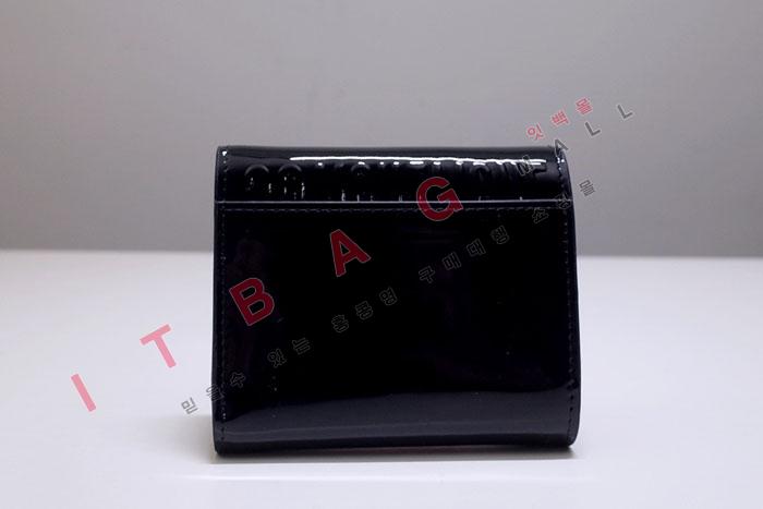  30  Ʈ ͽ    A82327-1