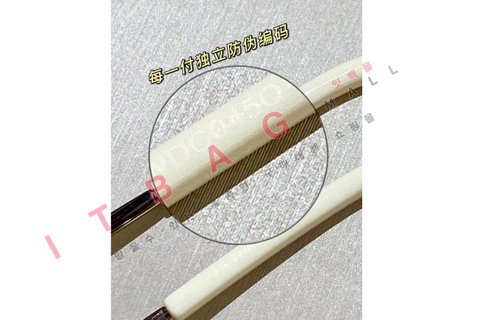   ۶  BS6405