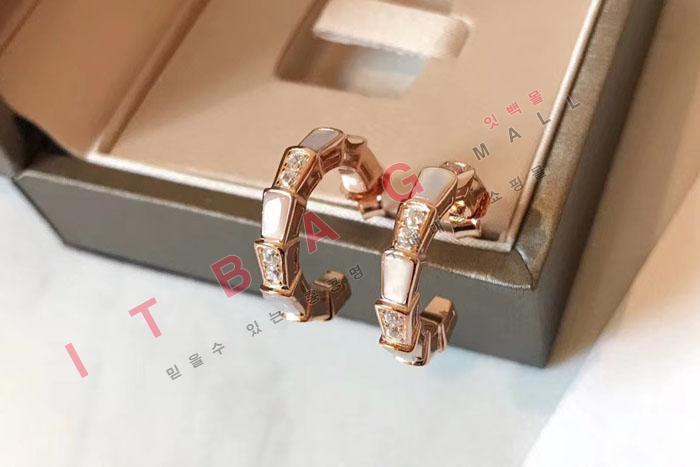 Ұ  Ͱ SY7617