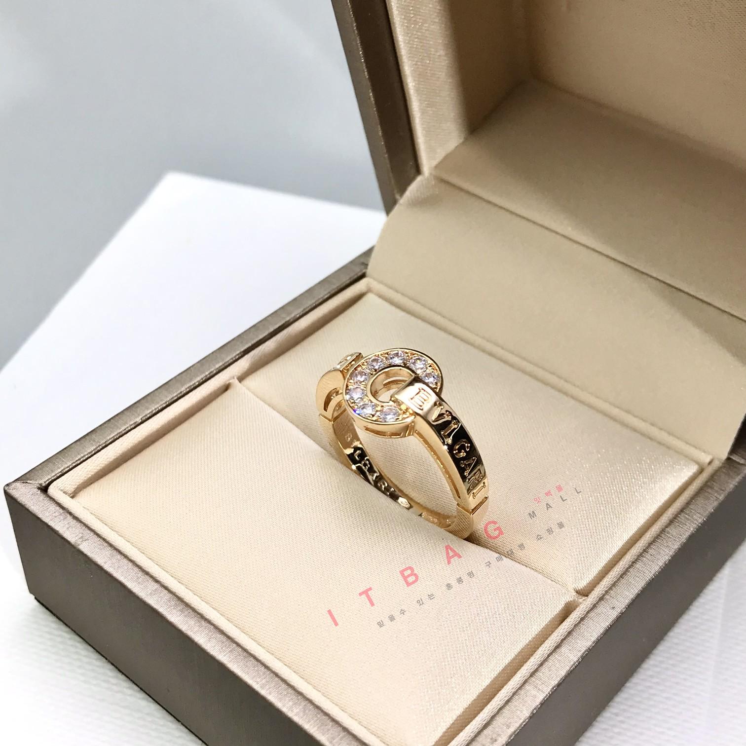 Ұ   CM5002