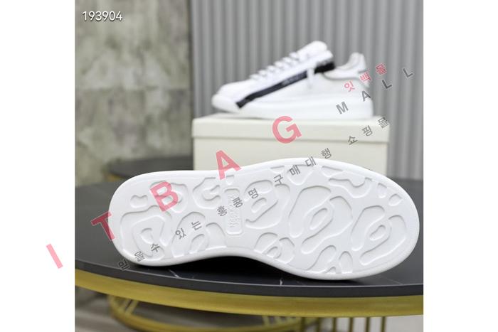 ˷  MYB2680               