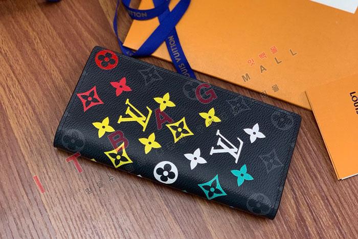 ̺ ¥     M61697-1
