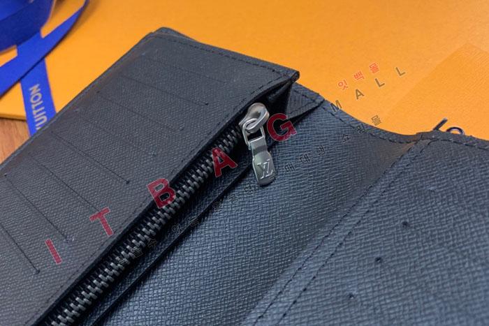 ̺ ¥     M61697-1
