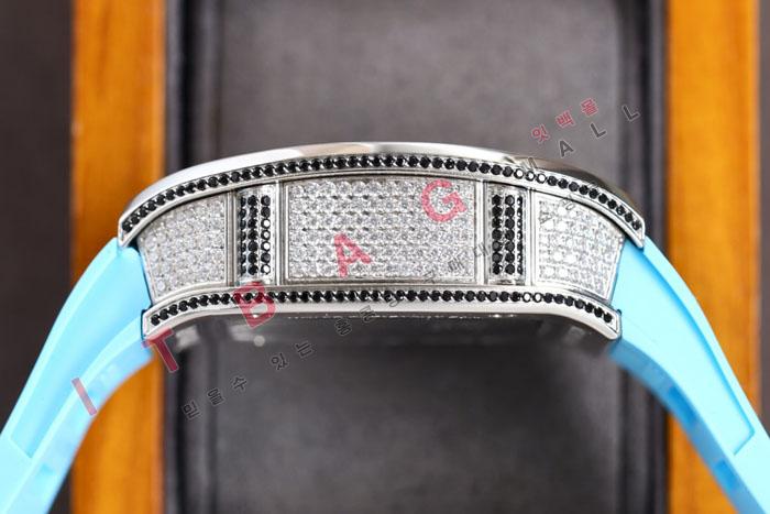    ƽ   HT60008 ()