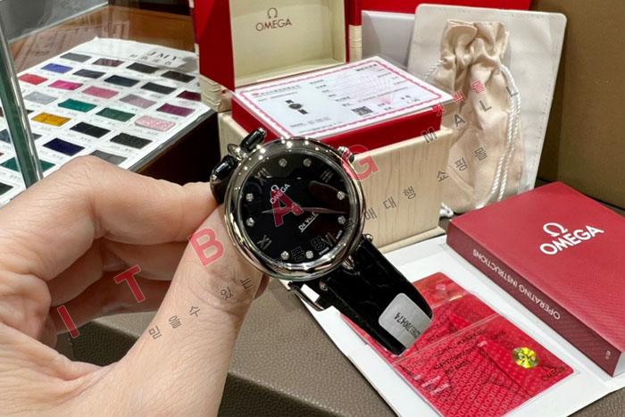 ް   HT60025-2 ()