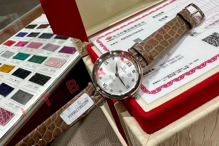 ް   HT60025-3 ()