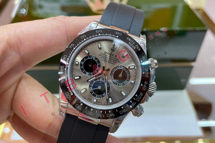 η ƽ   HT60028