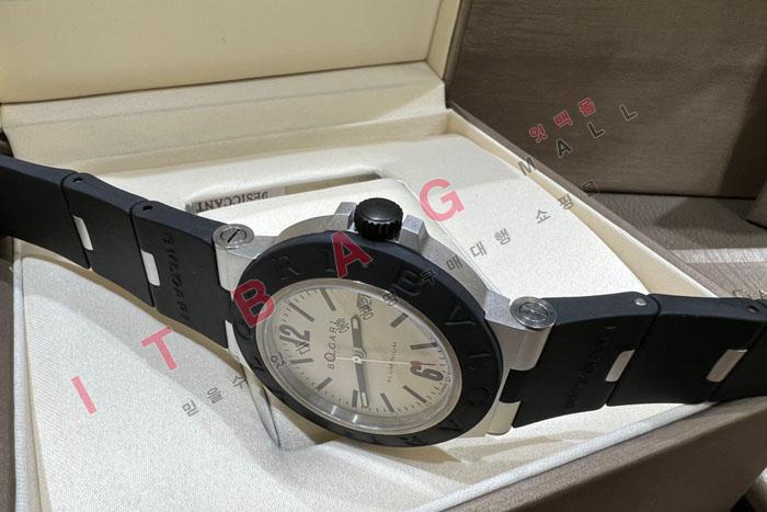 Ұ ư HT60043