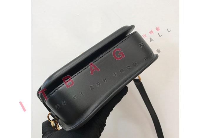  ں   BU70113