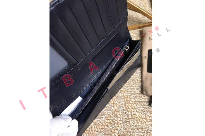 װ   SF8095