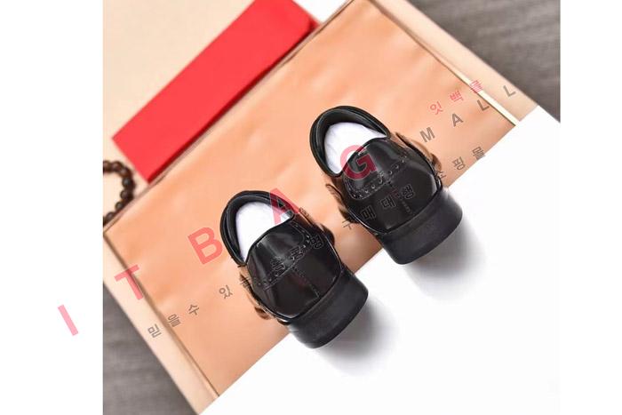 ̺     LP8657