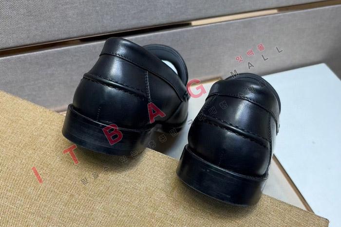      MYB6725-1