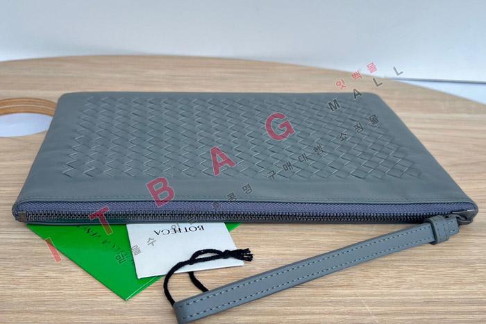 װ װ Ÿ      SF0883