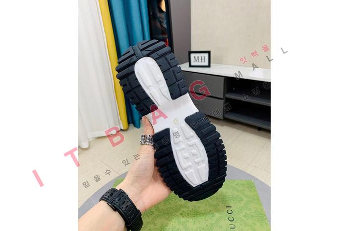  MYB6758