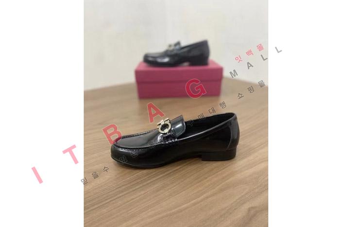 ䷹    LP8770