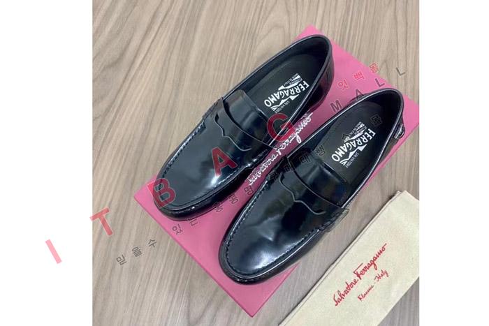 ䷹    LP8772