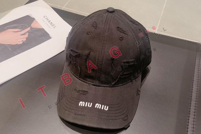 ̿̿    MAY5496-1