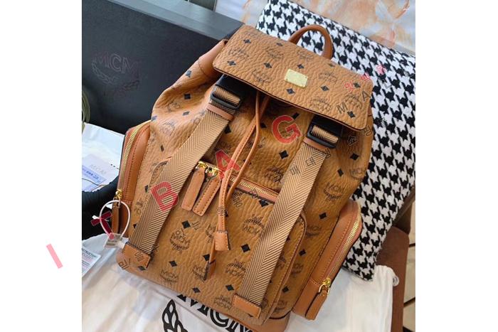 MCM Ż    M83021