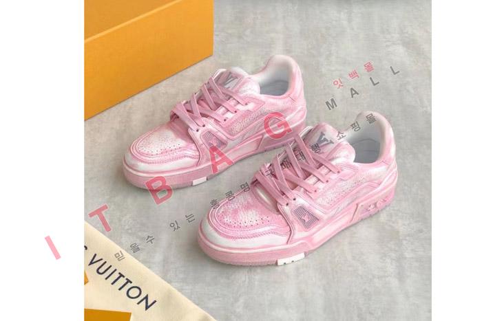 ̺ YF8462-4        