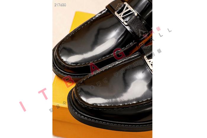 ̺    MYB9643