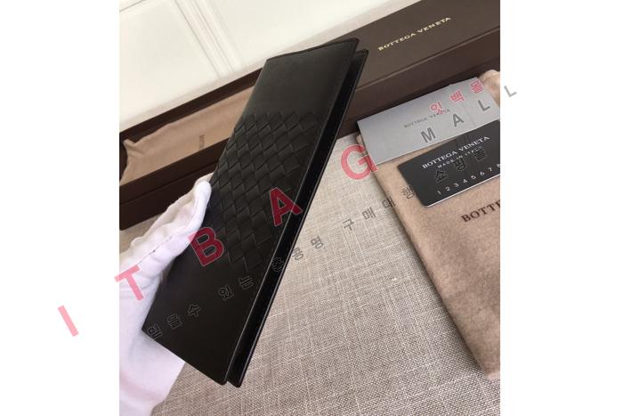 װ   SF8099