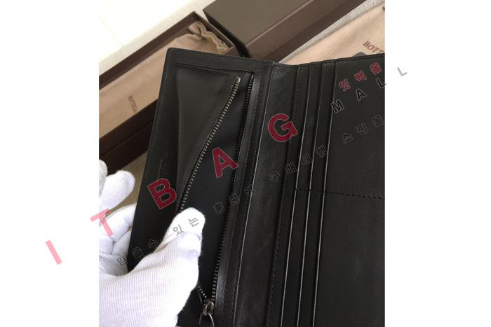װ   SF8101