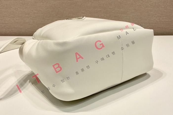   е Ʈ     1BA359 -1