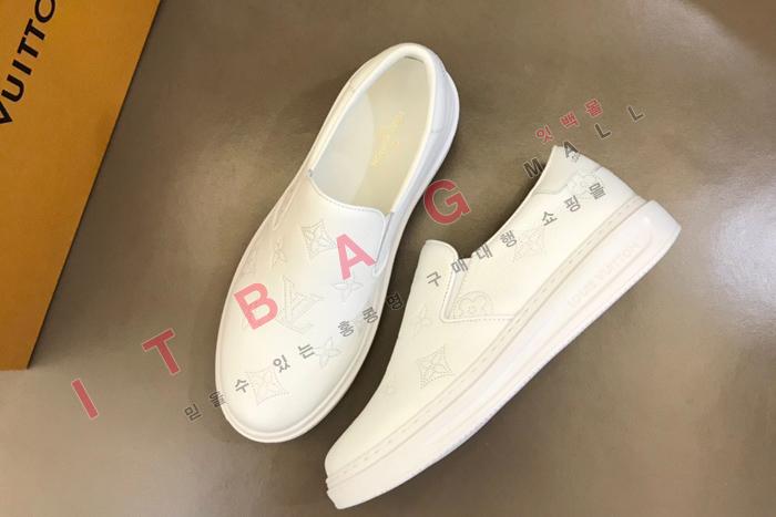 ̺      SP5876