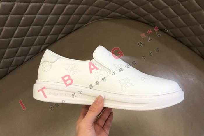 ̺      SP5876