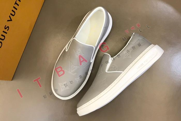 ̺      SP5876-1