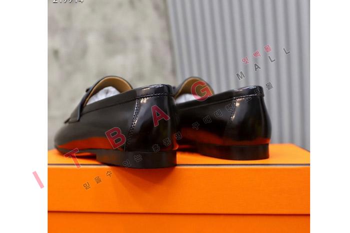 ޽     MYB8841-4