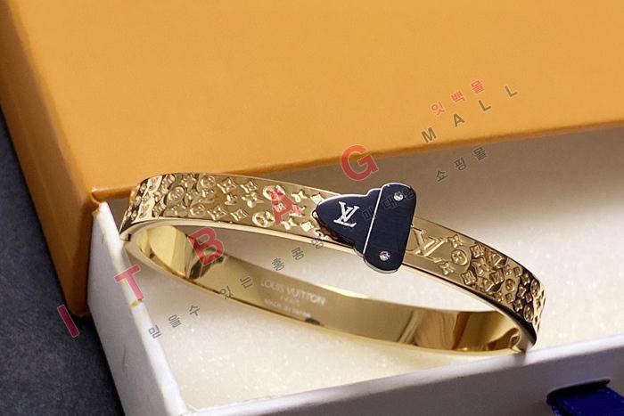̺  SY4589