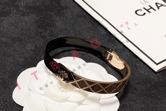 ̺  SY4594
